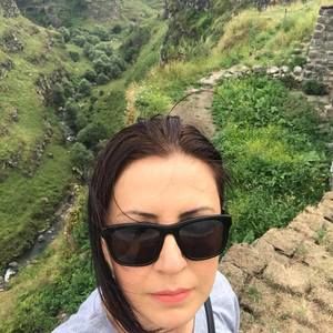 Meet your Posher, Lusine